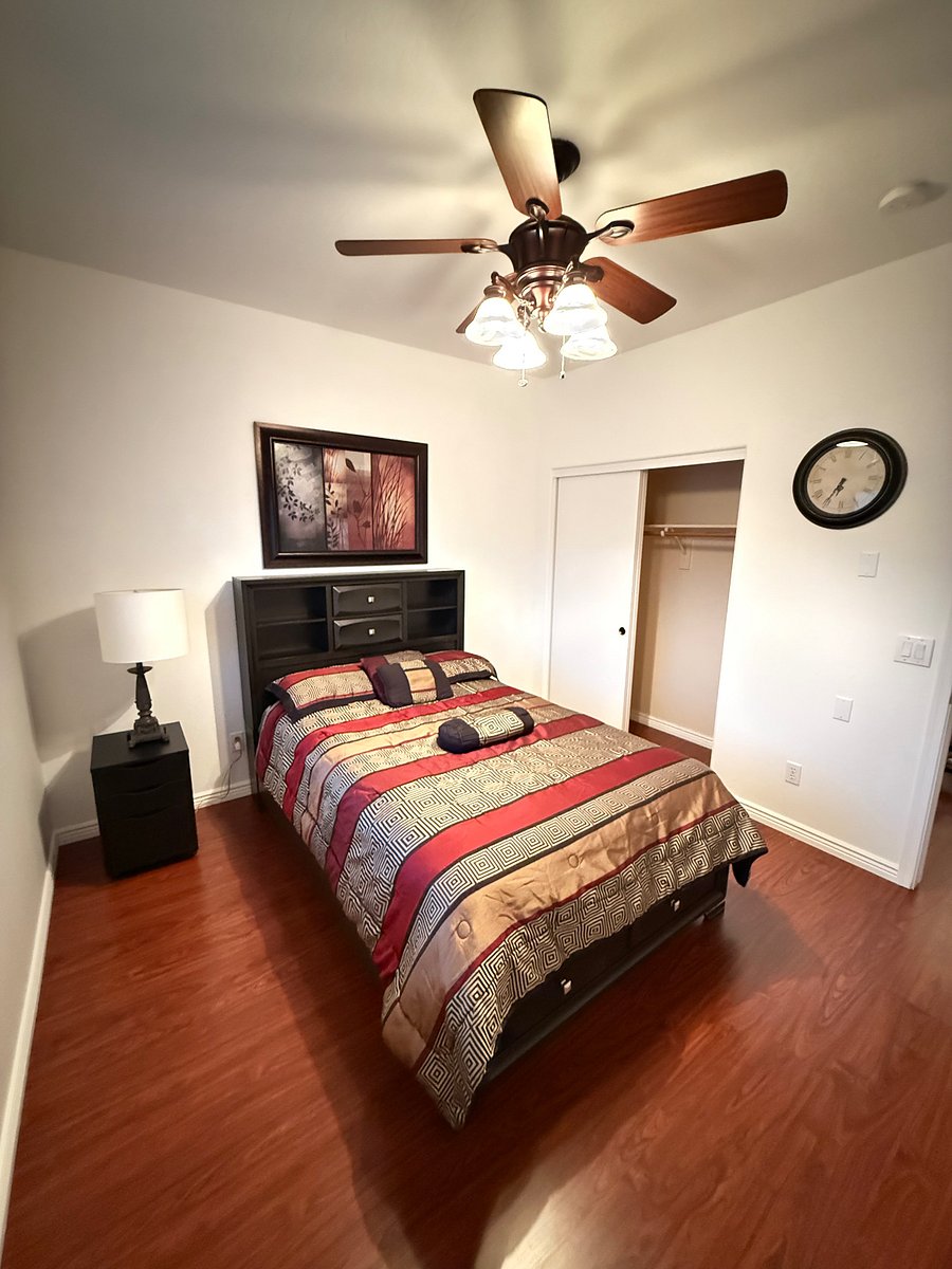 Furnished Finder property 899718_1 photo 11