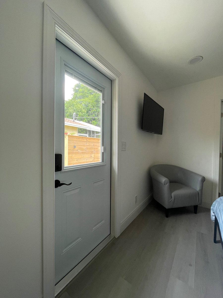 Furnished Finder property 899722_1 photo 3