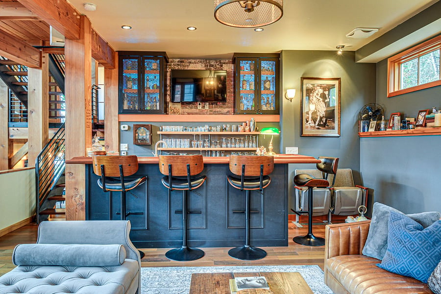 Lounge/Bar Area adjacent to the Living Room