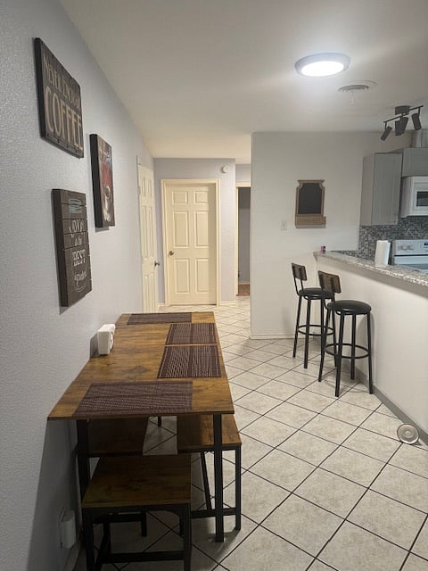 Furnished Finder property 899762_1 photo 9