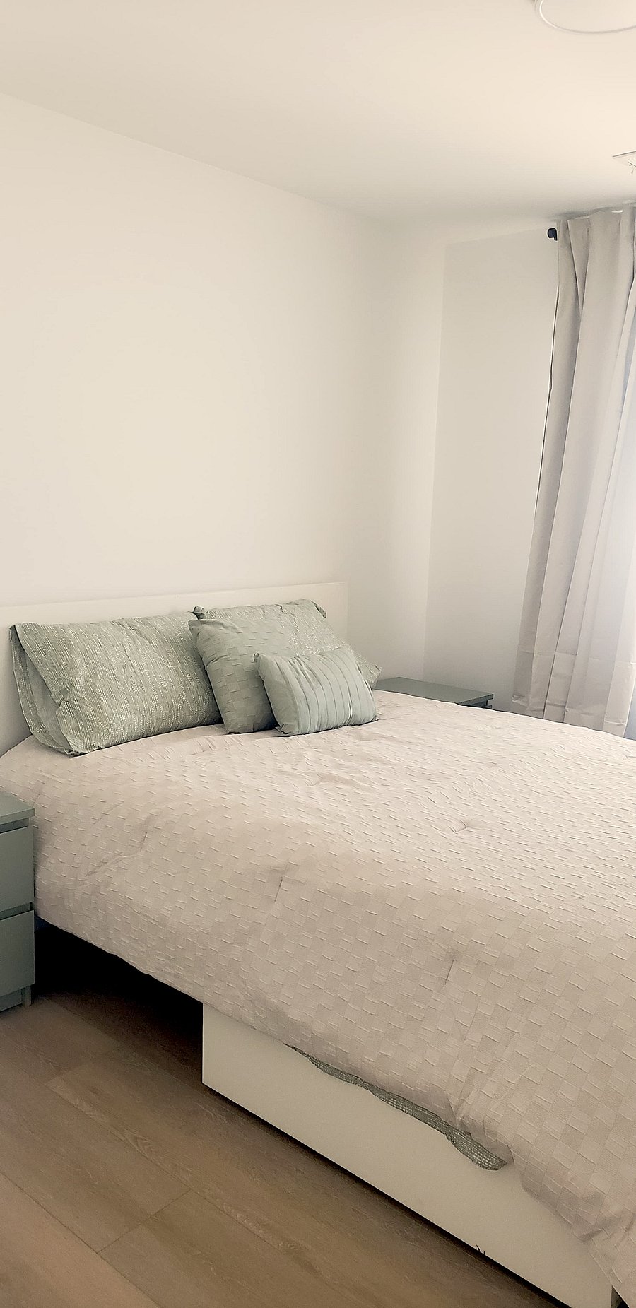 Furnished Finder property 899770_1 photo 8