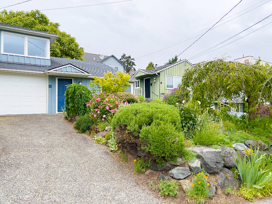 Front garden view from the driveway.