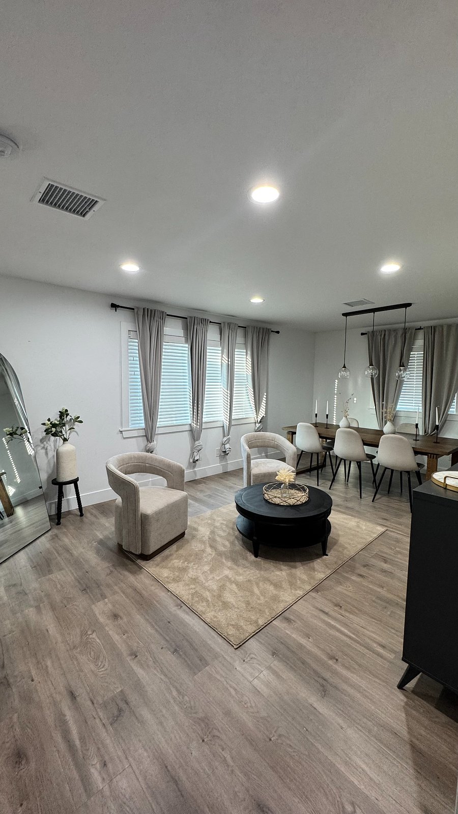 Furnished Finder property 899794_1 photo 11