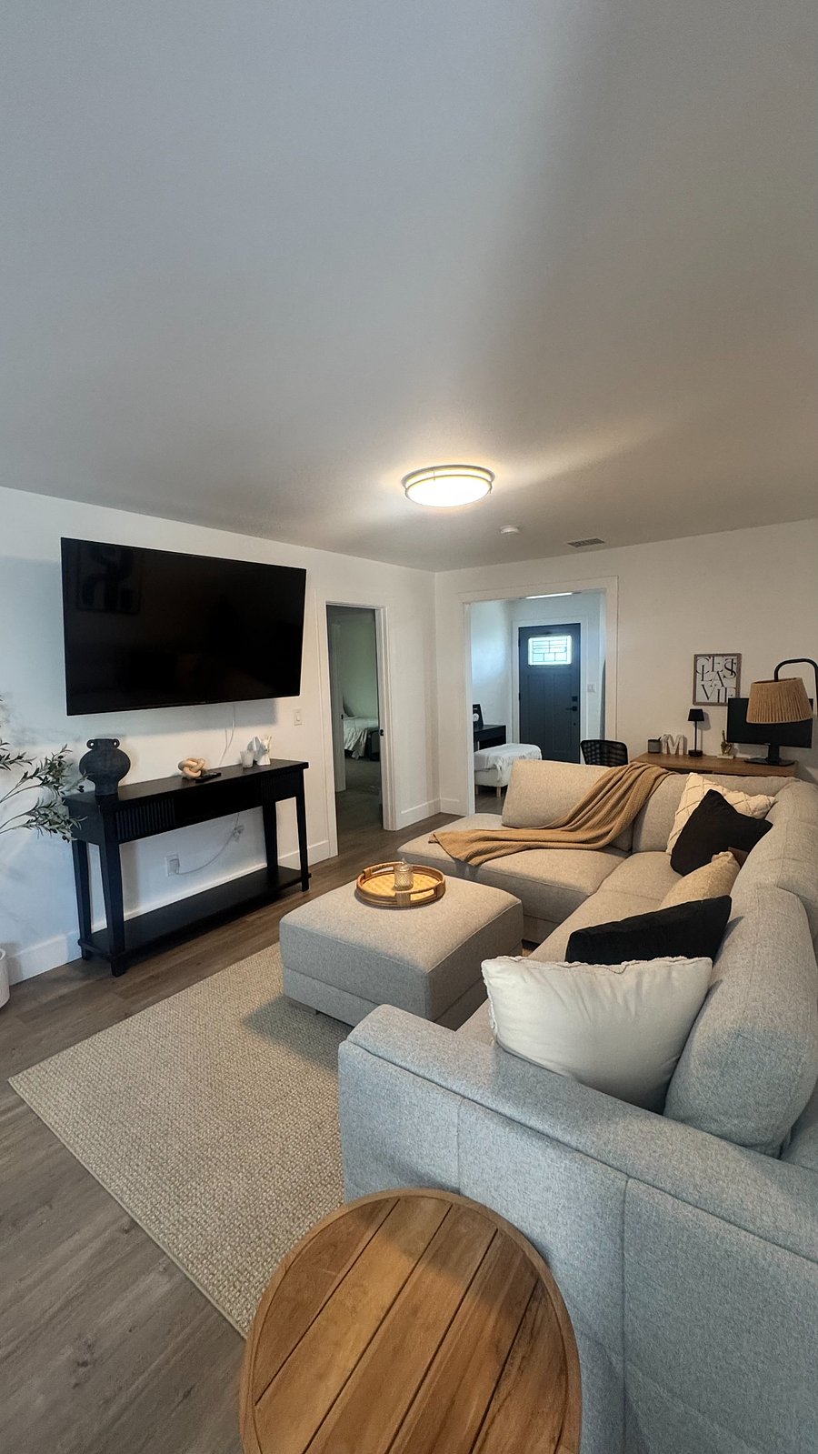 Furnished Finder property 899794_1 photo 24
