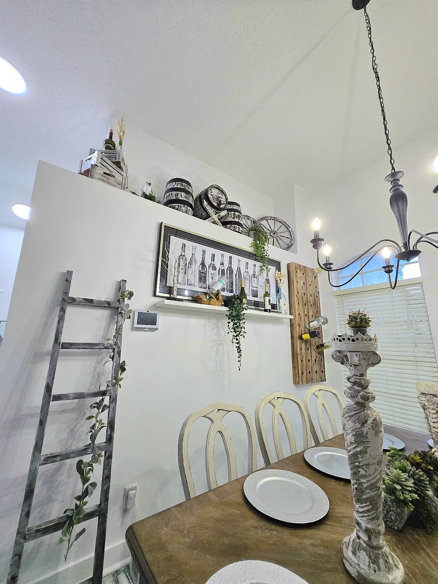 Furnished Finder property 899810_1 photo 11
