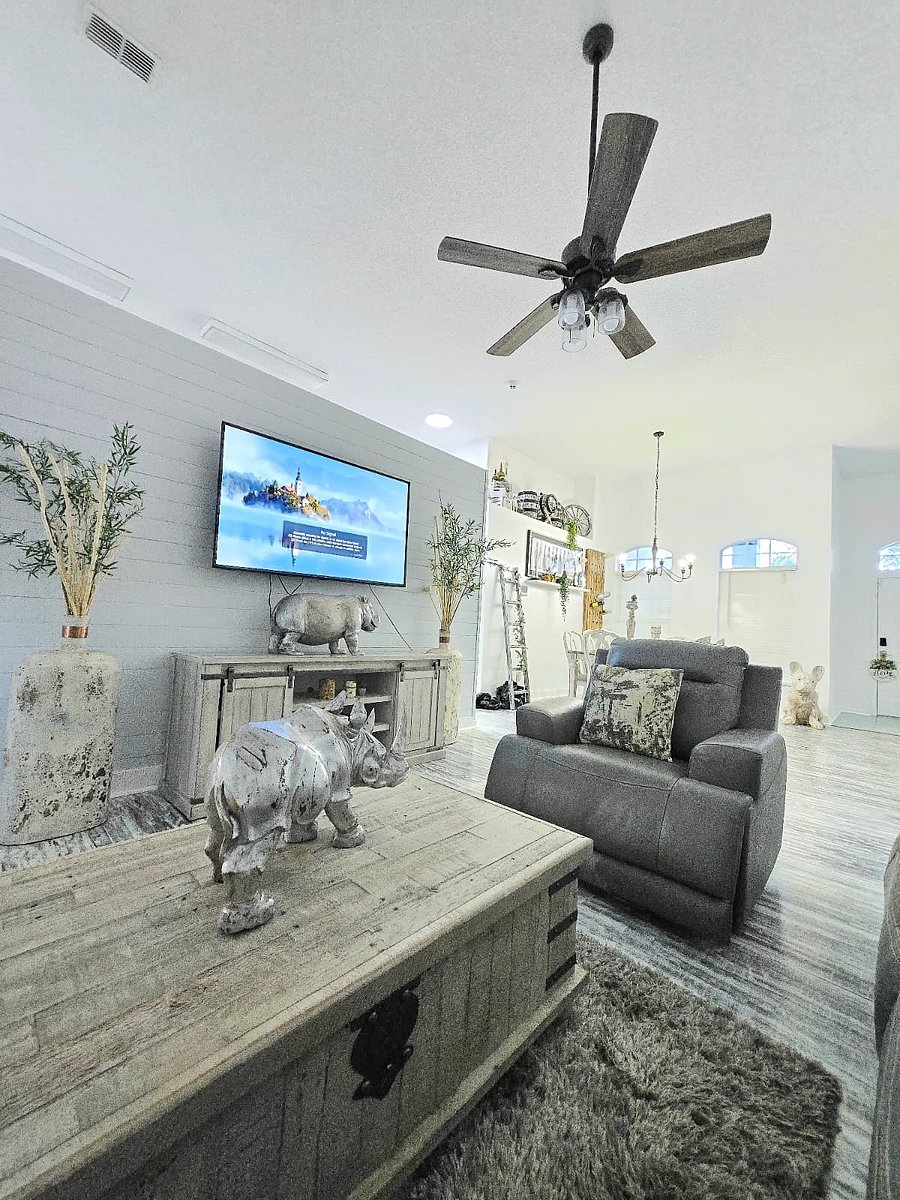 Furnished Finder property 899810_1 photo 23