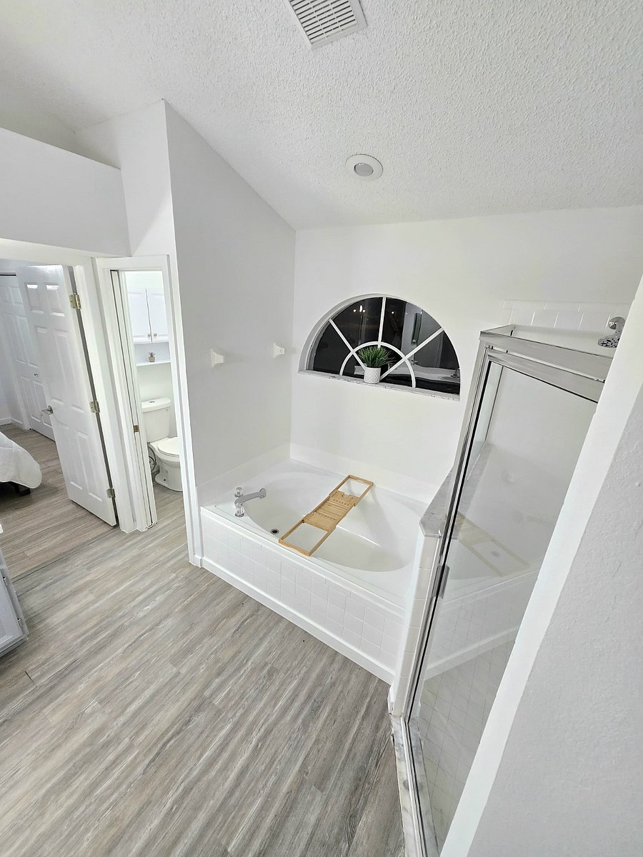 Furnished Finder property 899810_1 photo 42