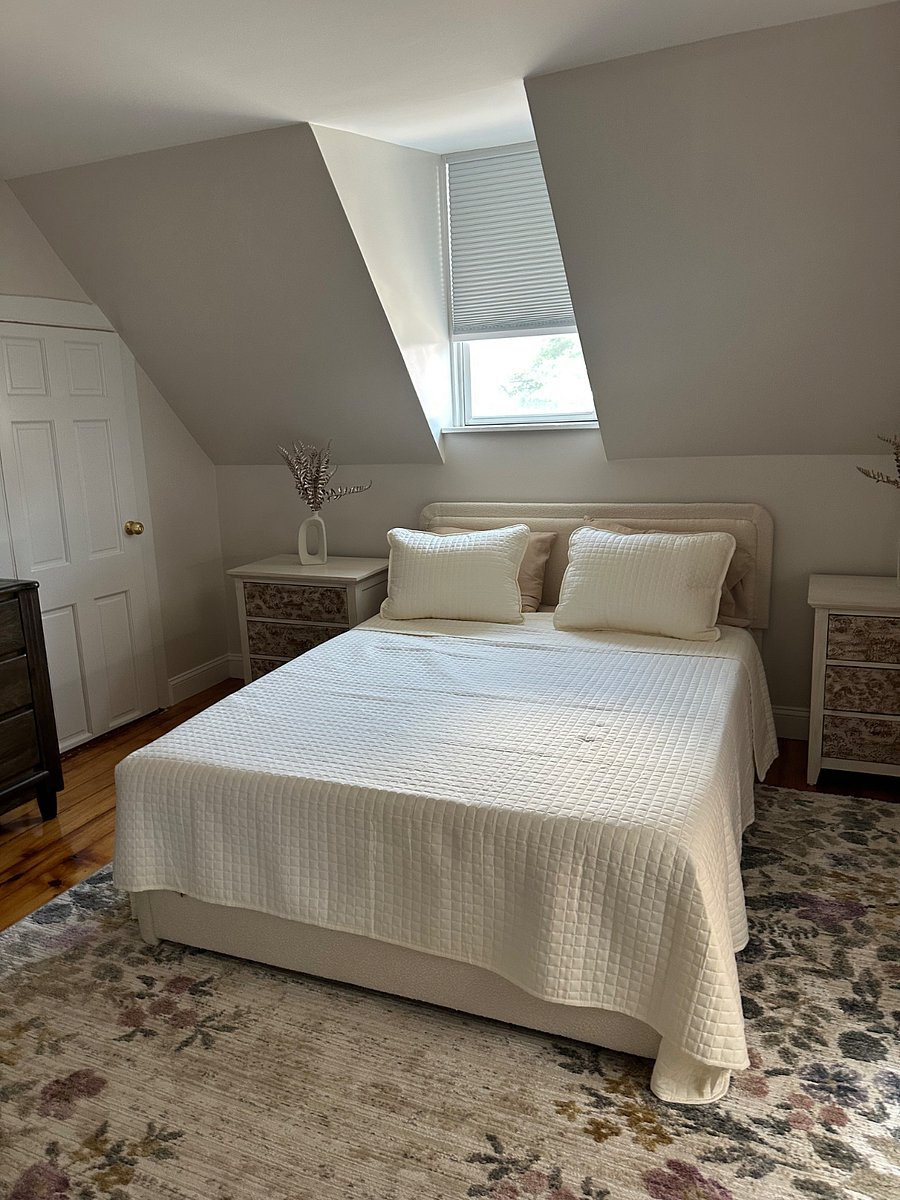Furnished Finder property 899811_1 photo 18