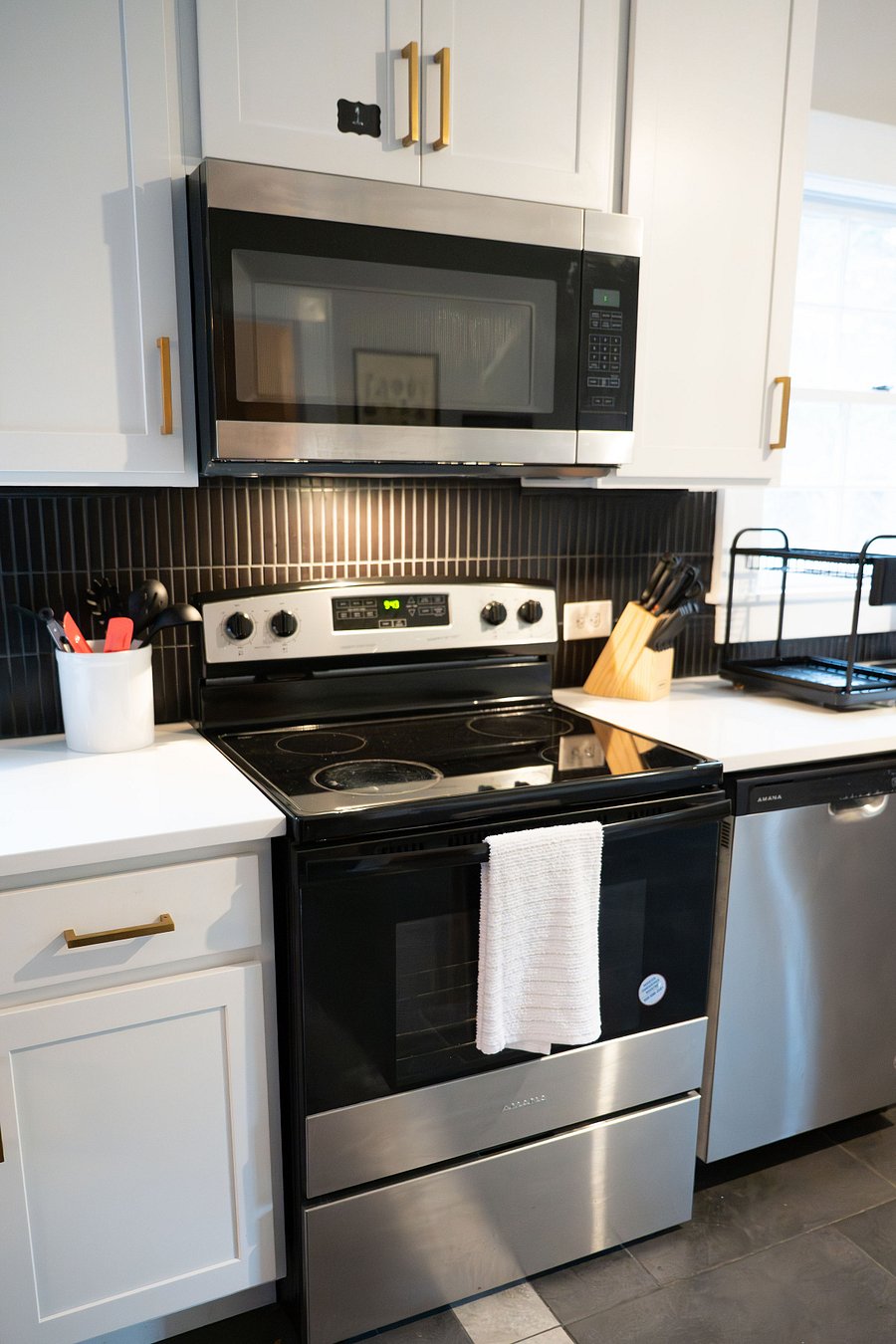 Furnished Finder property 899838_1 photo 18