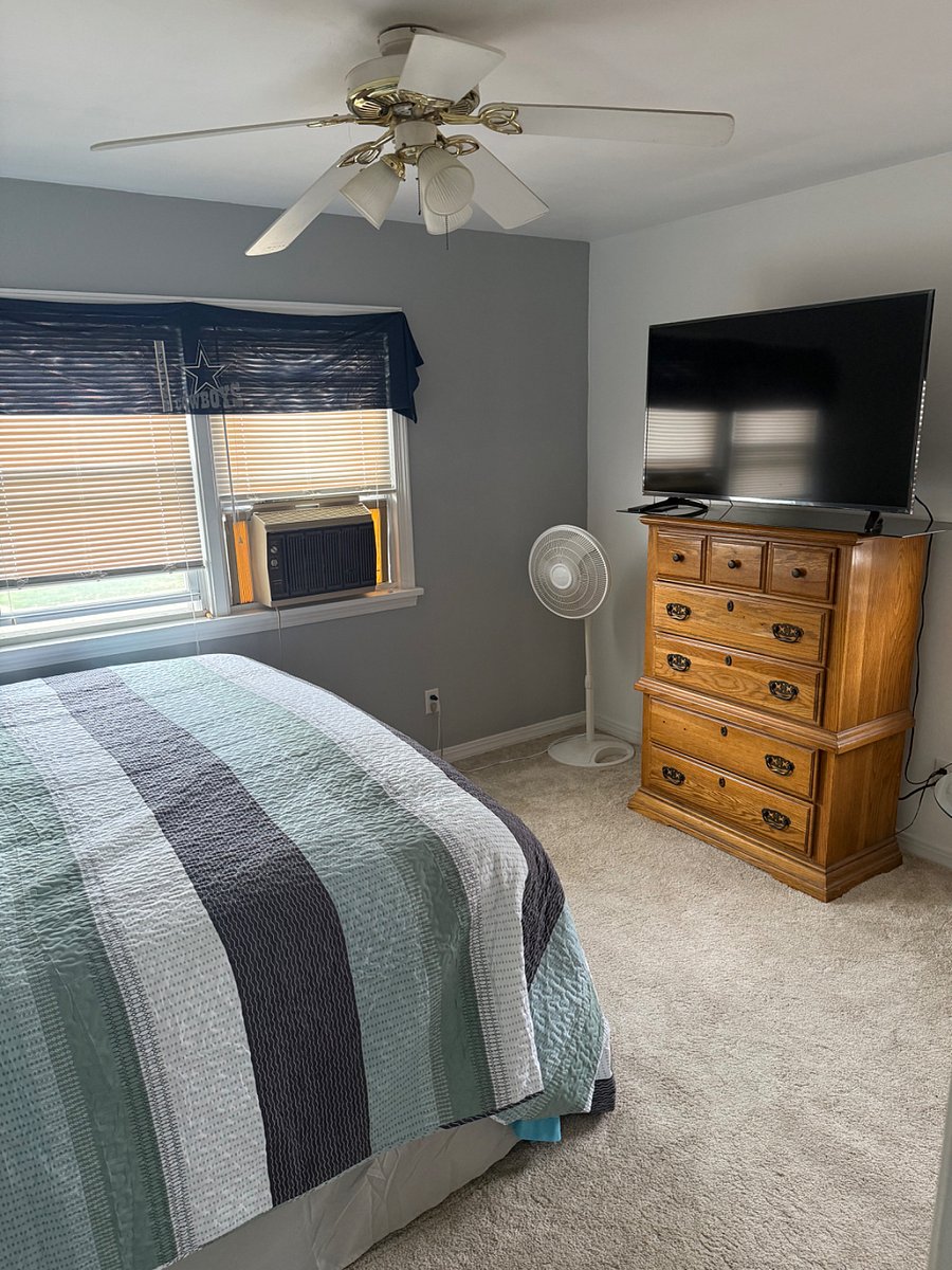 Bedrooms 1