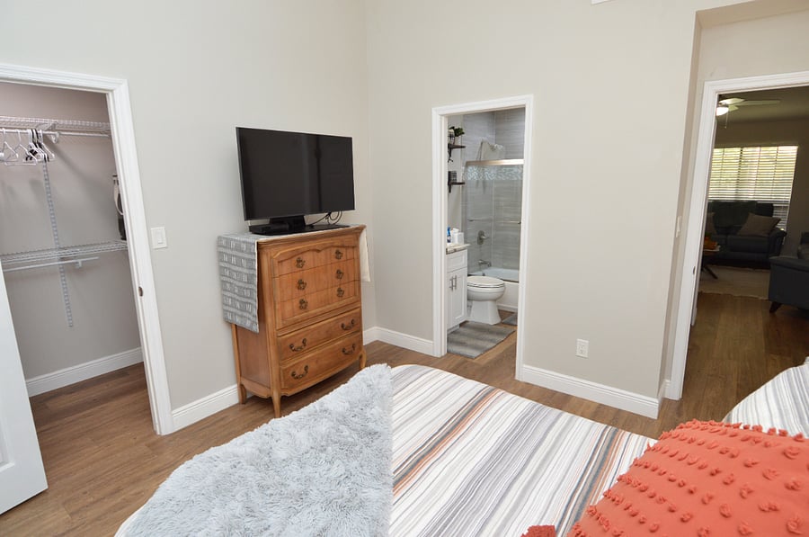 Furnished Finder property 899846_1 photo 48
