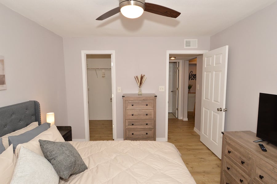 Furnished Finder property 899846_1 photo 32