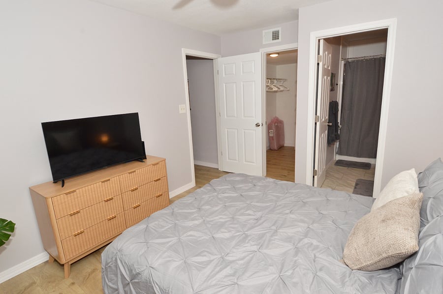 Furnished Finder property 899846_1 photo 50