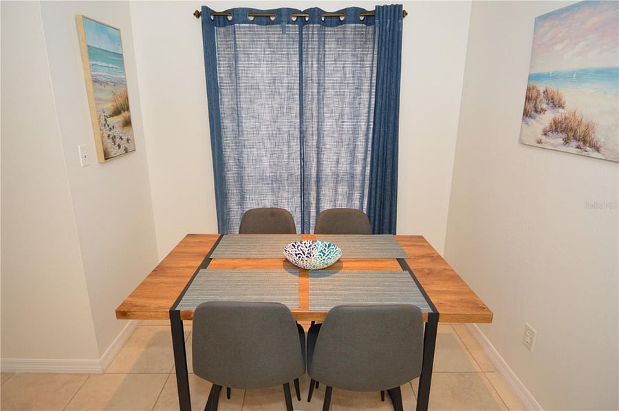 Furnished Finder property 899846_2 photo 11