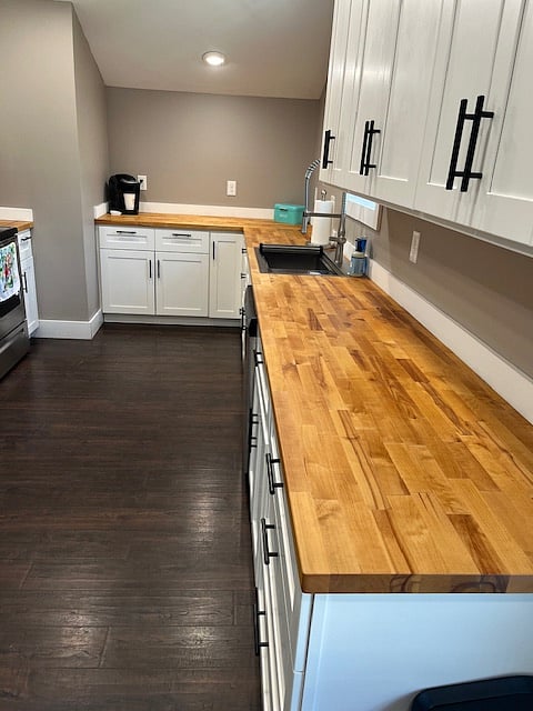 complete kitchen