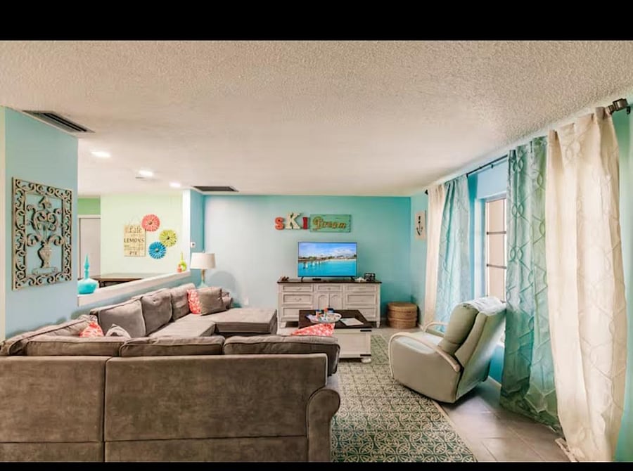 Furnished Finder property 899850_1 photo 22