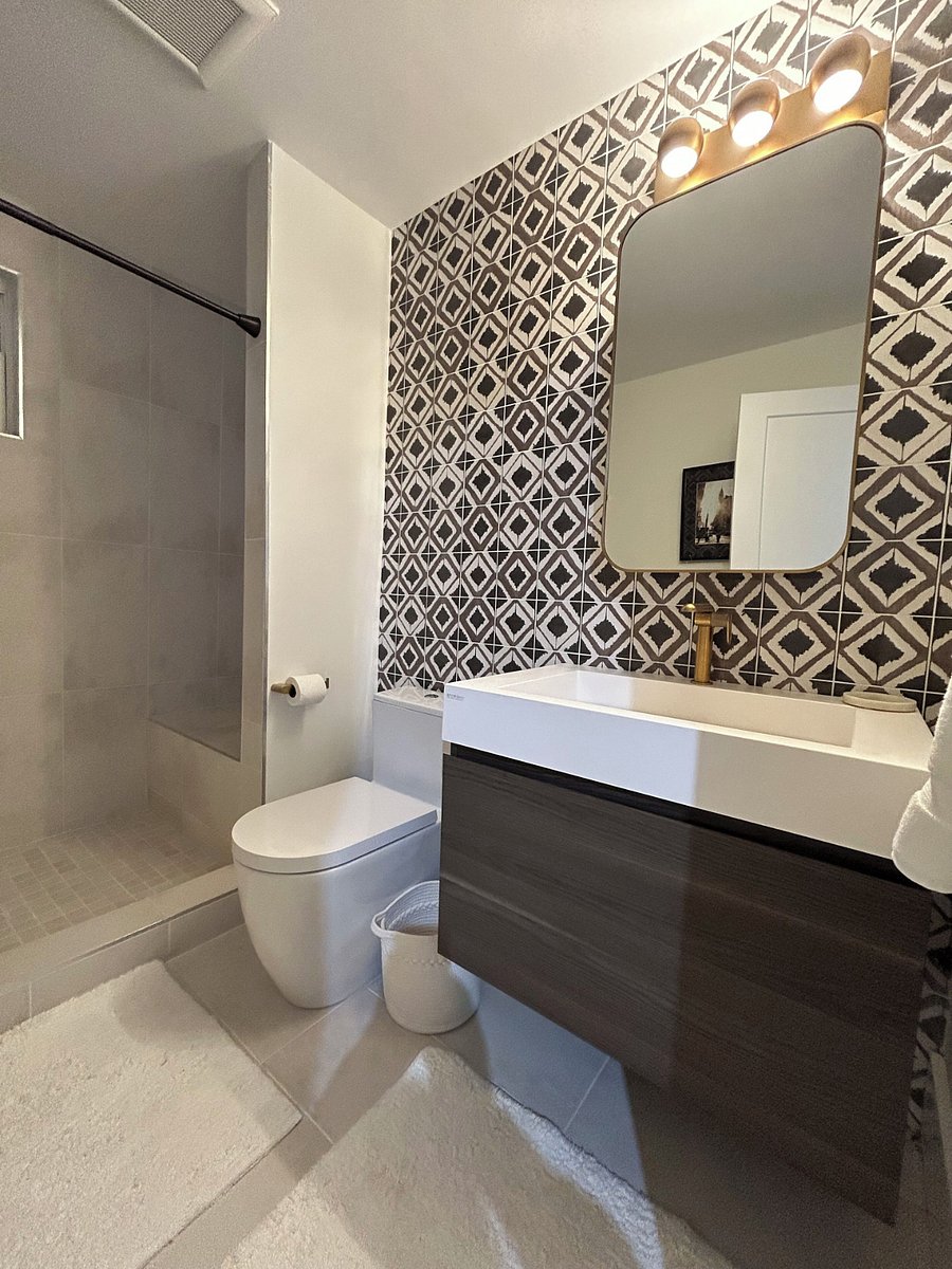 Furnished Finder property 899880_1 photo 12