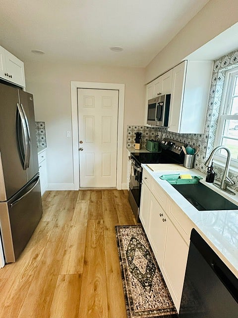 Furnished Finder property 899905_1 photo 3