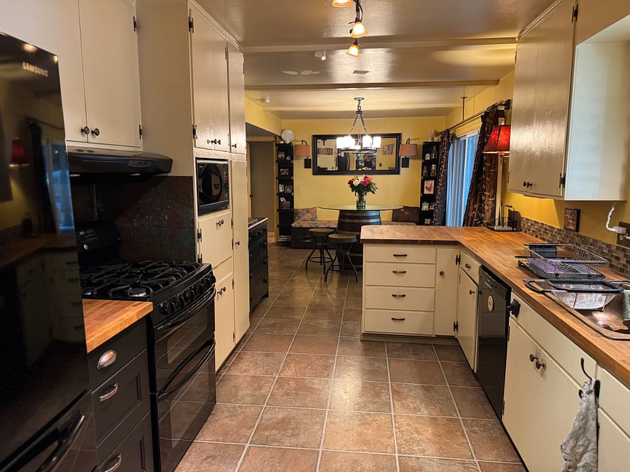Furnished Finder property 899960_1 photo 4