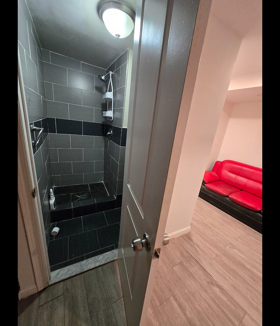 Furnished Finder property 899971_1 photo 8
