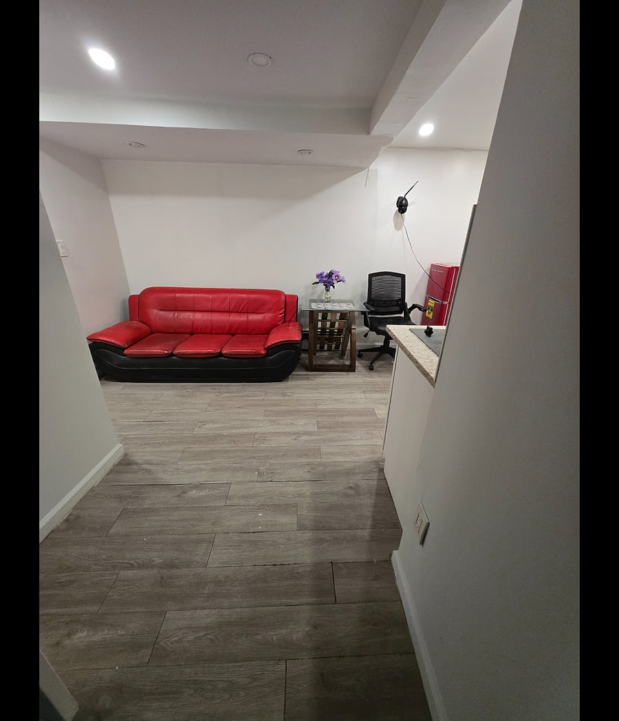 Furnished Finder property 899971_1 photo 15