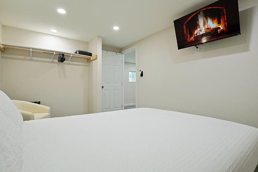 Furnished Finder property 899978_1 photo 13