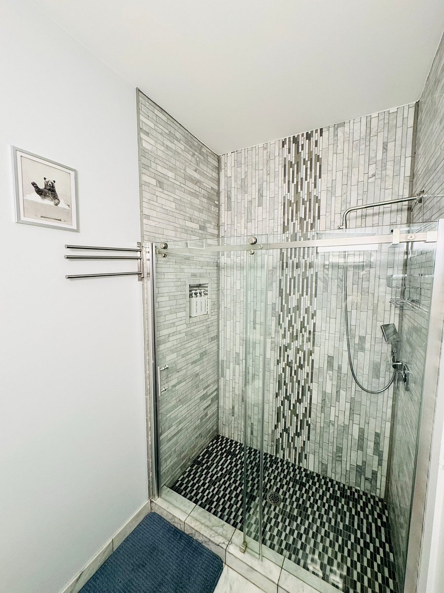 Bathroom #2