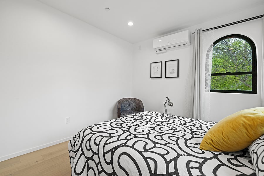 Furnished Finder property 899988_1 photo 16