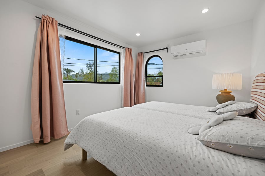 Furnished Finder property 899988_1 photo 17