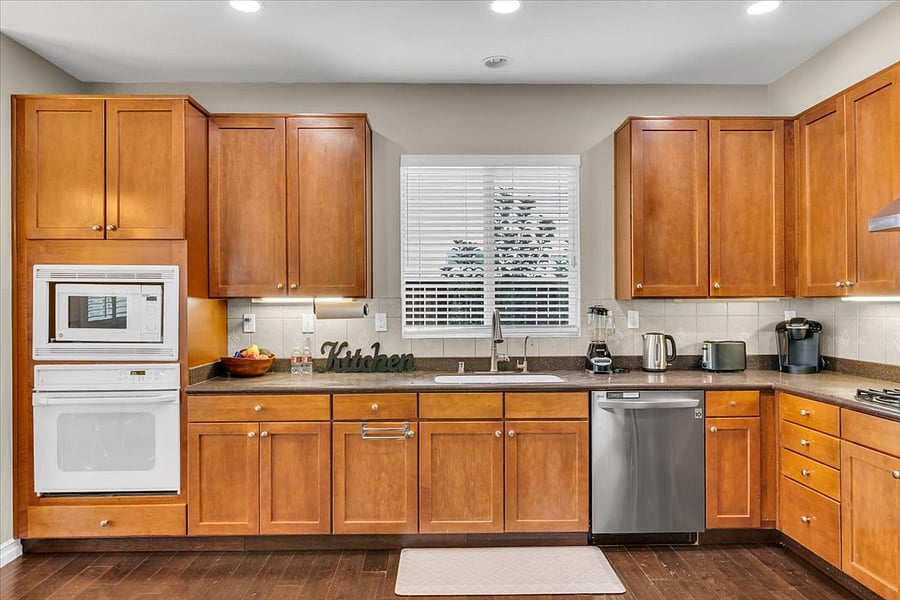 Furnished Finder property 899992_1 photo 9