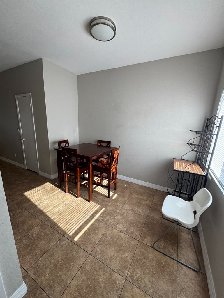 Furnished Finder property 900020_1 photo 7