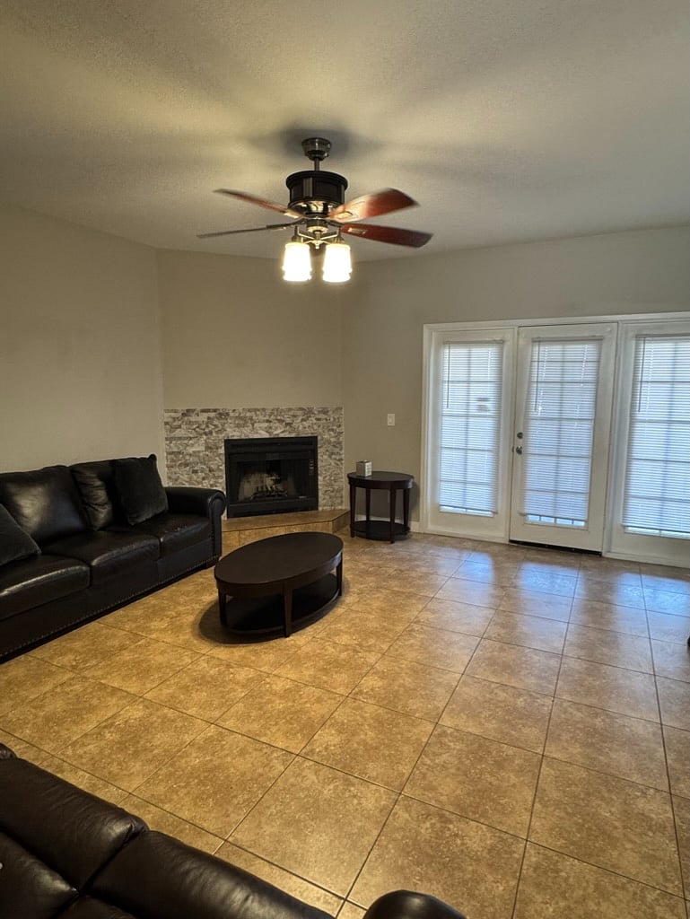 Furnished Finder property 900020_1 photo 11