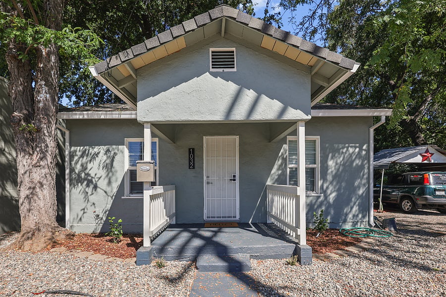 Shared driveway with a separate house/other tenant.