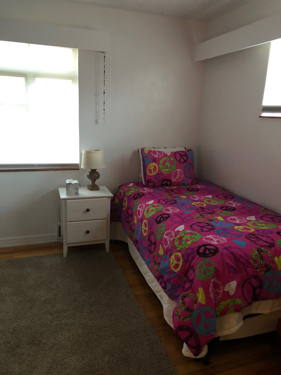 Twin bed with twin trundle. Great kids room and or office with desk and chair.