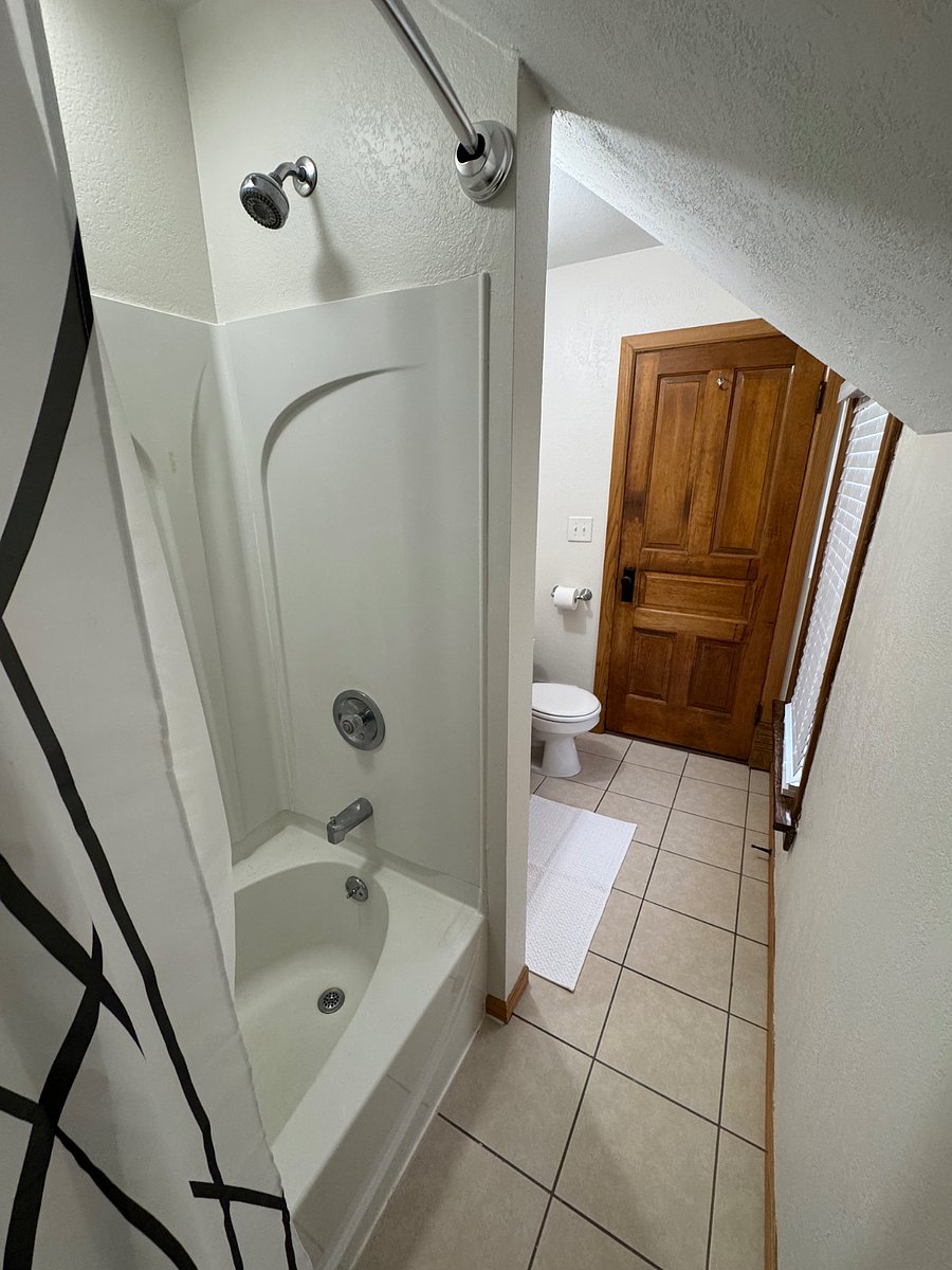 Furnished Finder property 900256_1 photo 6