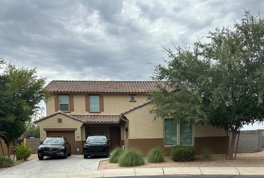 Front of house and driveway