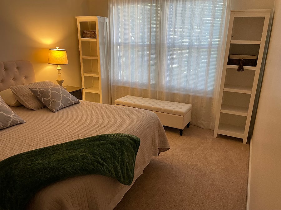 Large queen size bed bedroom with beautiful view