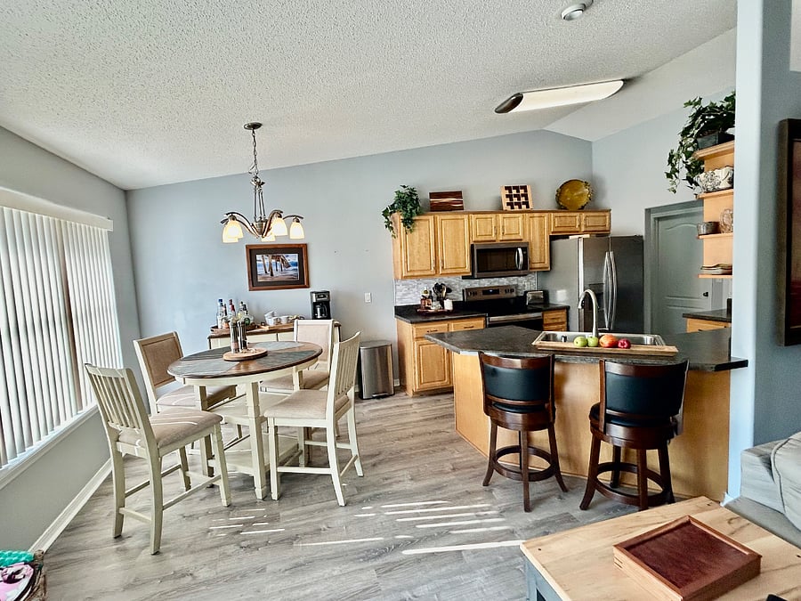 Dining/kitchen.