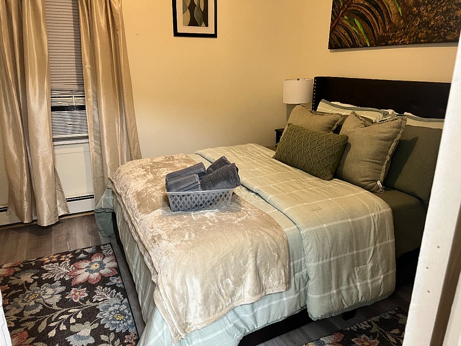 Furnished Finder property 900496_1 photo 8