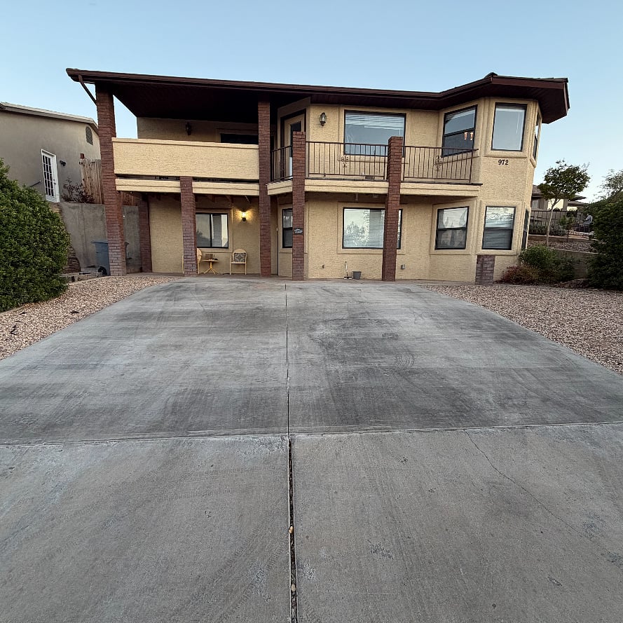 Parking area right in front of house