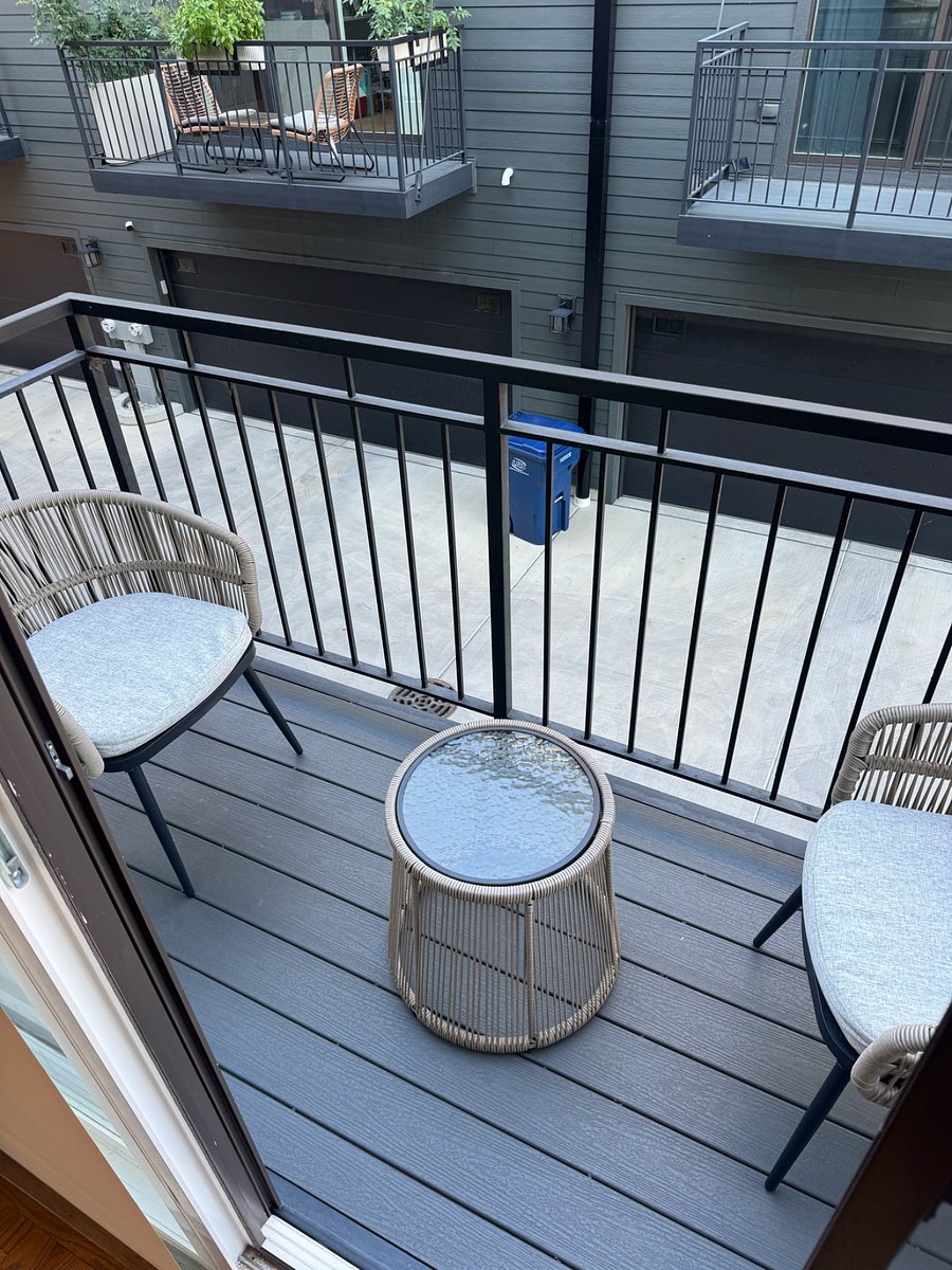 balcony off of Kitch