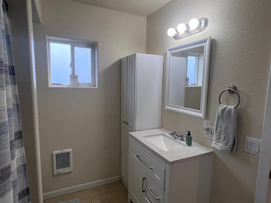 Full bathroom