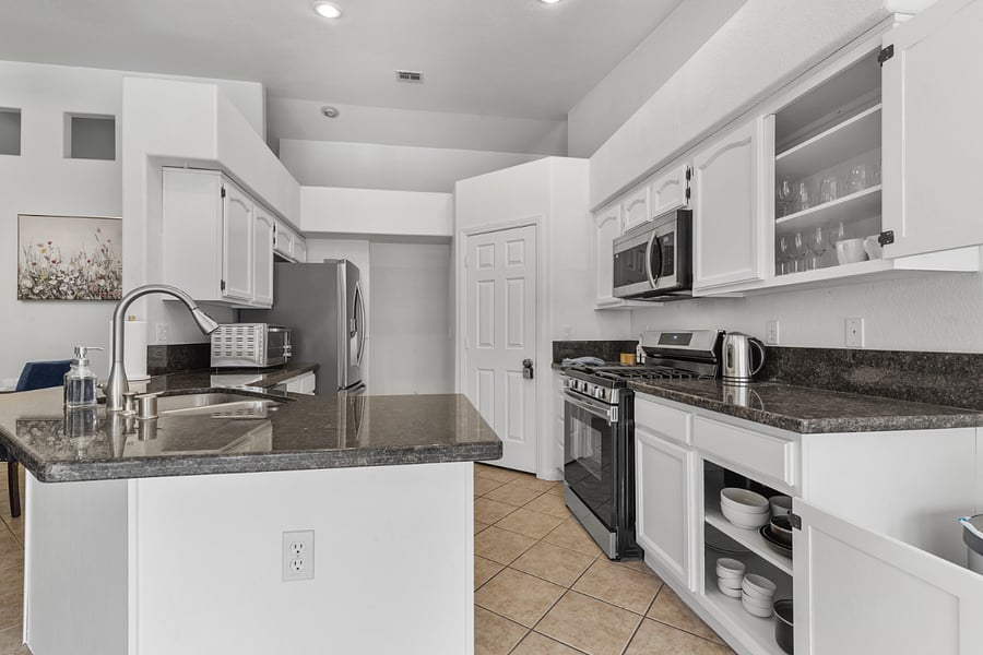 Furnished Finder property 900915_1 photo 12