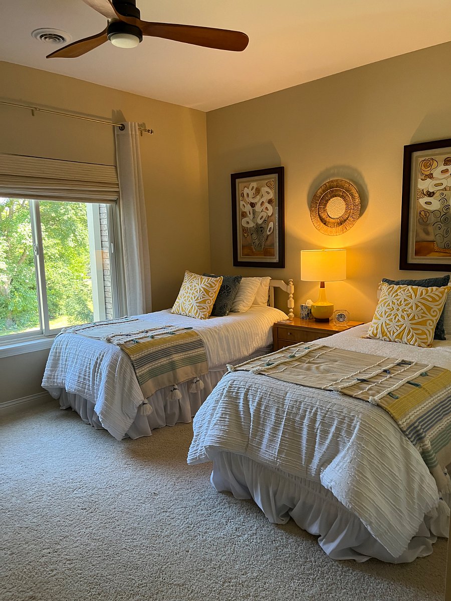 Guest bedroom