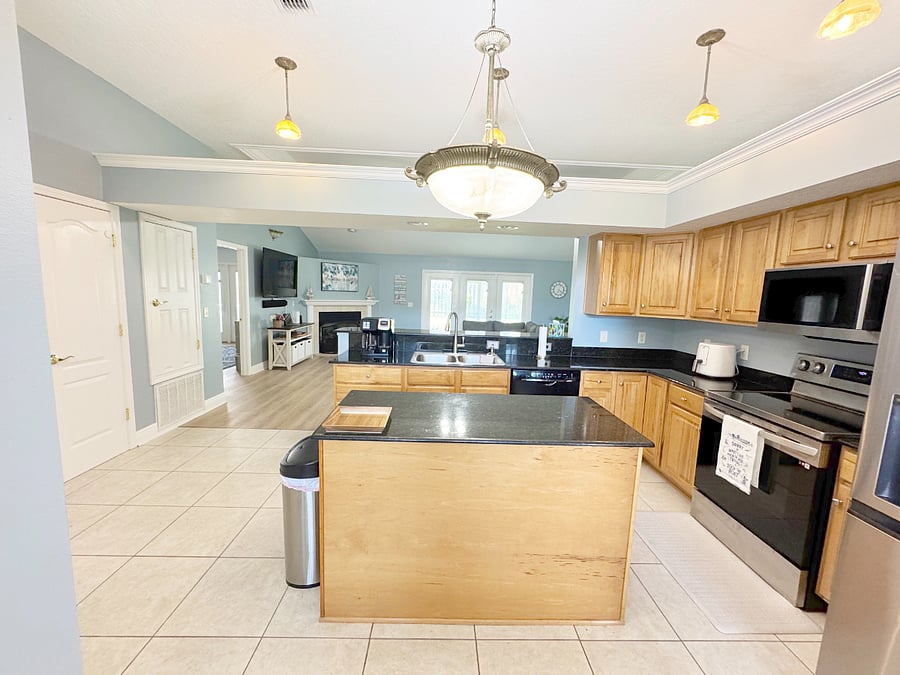 Furnished Finder property 901085_1 photo 9