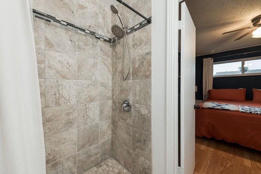 En suite bathroom