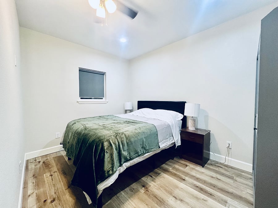 Furnished Finder property 901197_1 photo 11