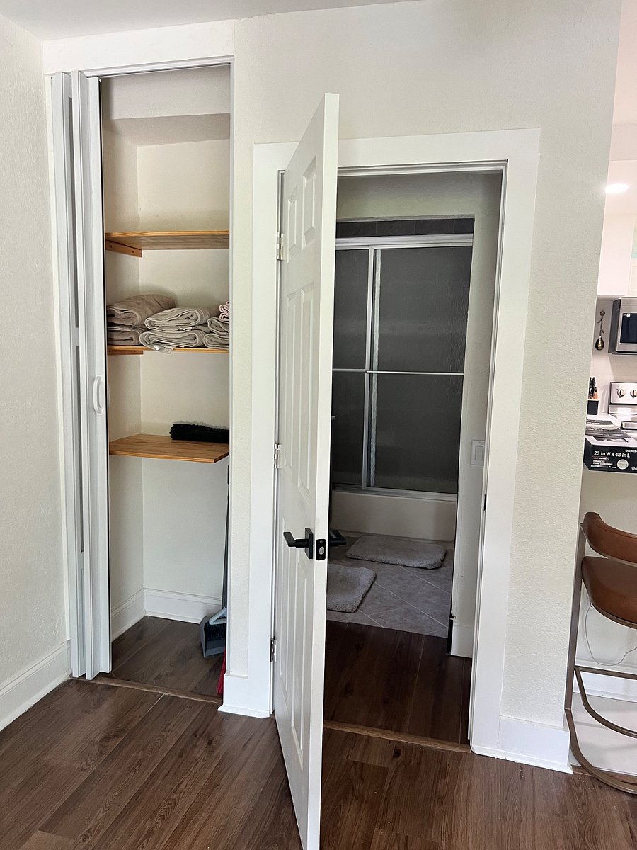 Closet/storage