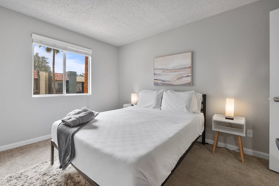 Premium mattress and bedding for ultimate comfort.