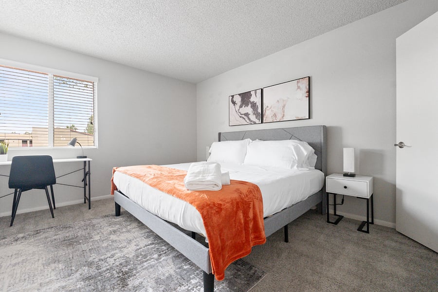 Premium mattress and bedding for ultimate comfort.